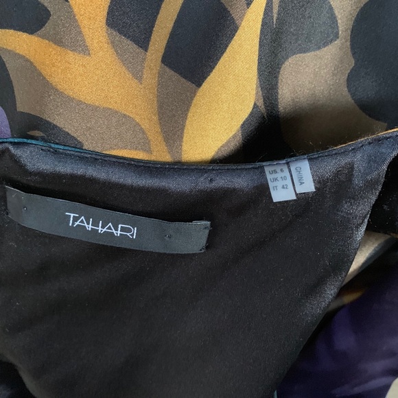 Tahari abstract print dress - Picture 5 of 6